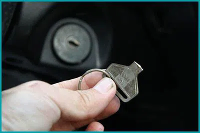 Top Locksmith Services Muskego, WI 262-295-2050 - 13-key-broke