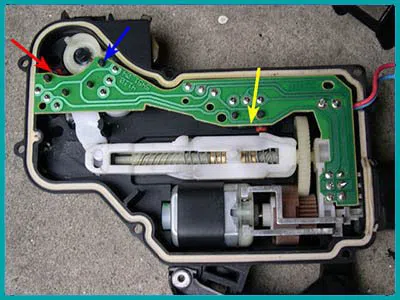 Top Locksmith Services Muskego, WI 262-295-2050 - 5-locks-repair